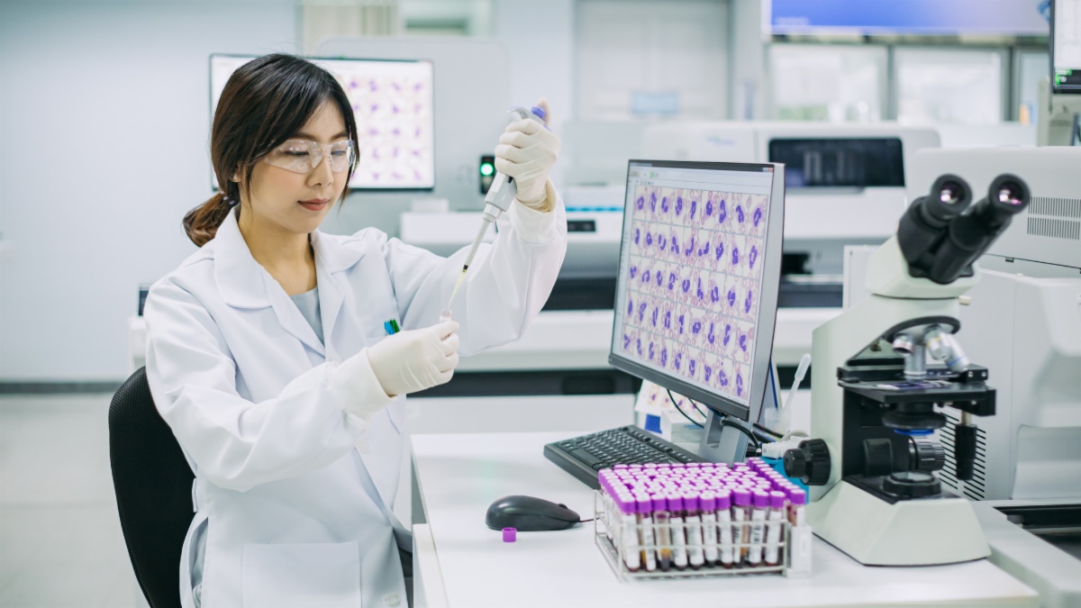 Biotechnology Courses After 12th - करियर गाइड 2025